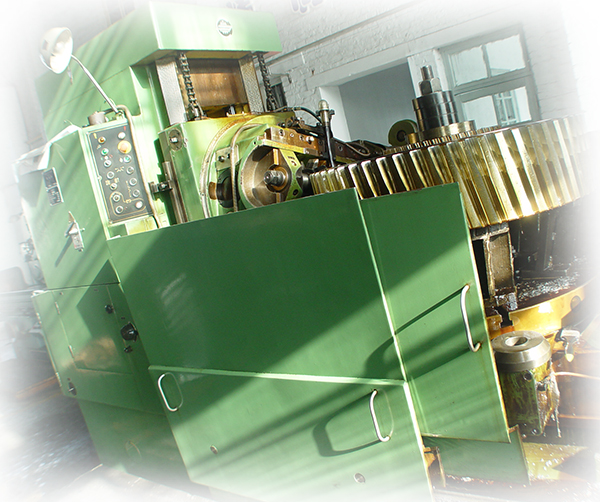 Y3180H数控滚齿机