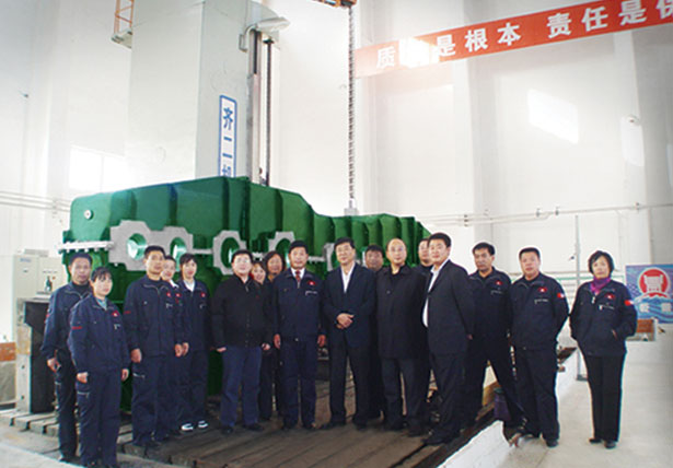 团中央领导来乾鼎视察